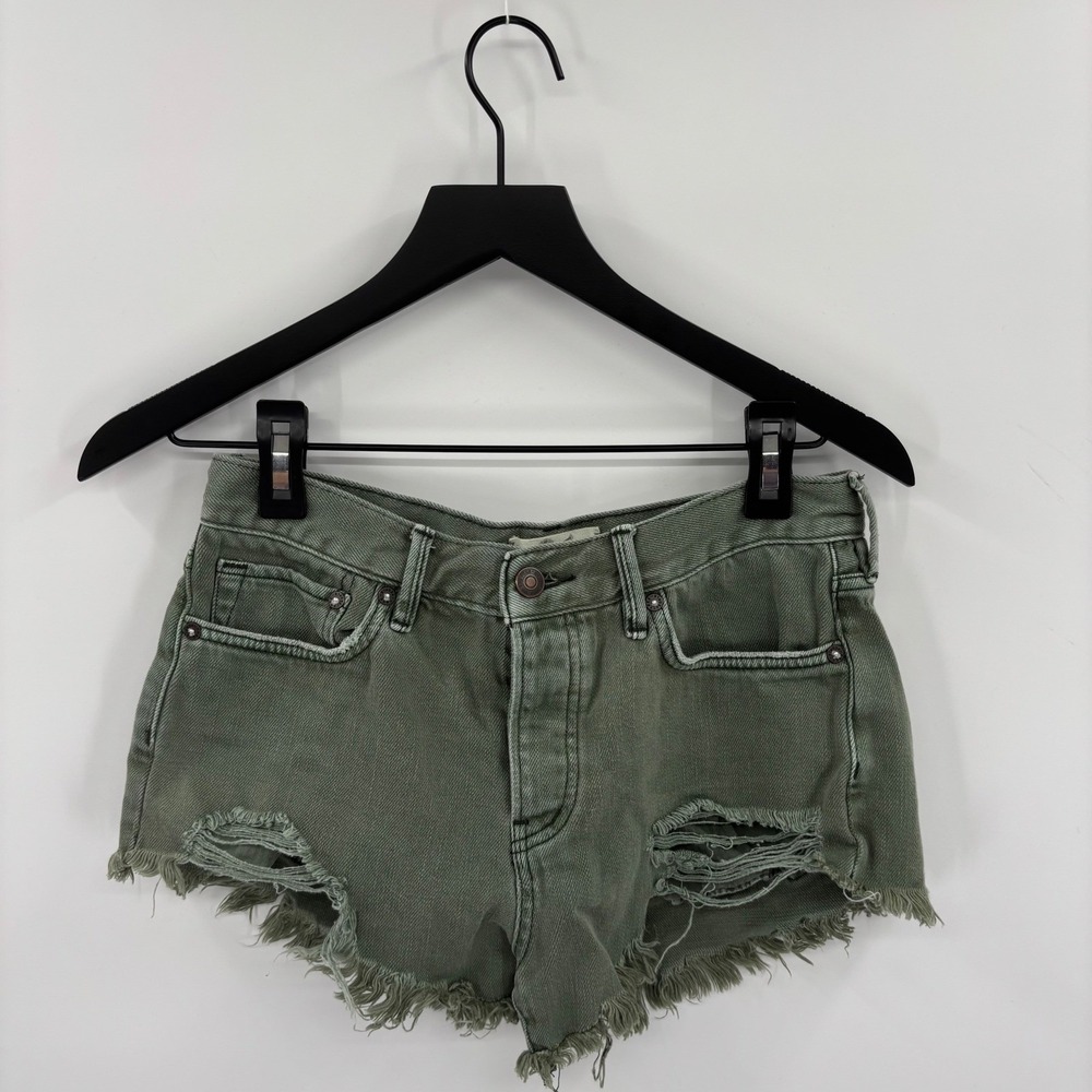 We The Free People Distressed Denim Shorts 26 Green Raw Hem Boho Festival Edgy